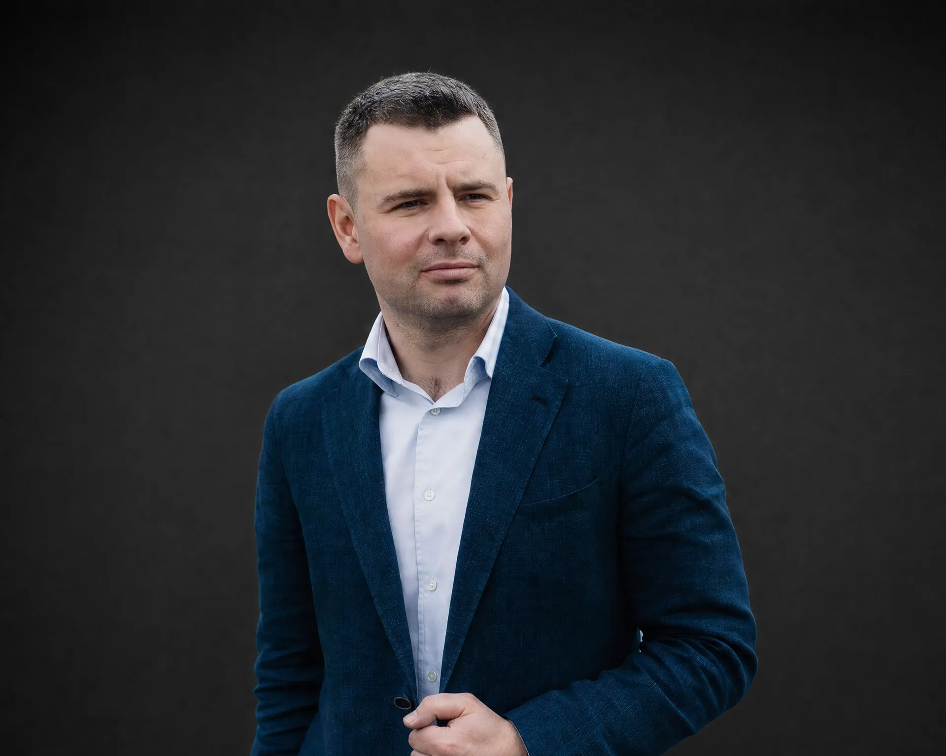 Дмитрий Серебряков